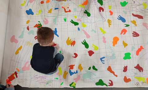 Des ateliers d’éveil artistique pour la petite enfance